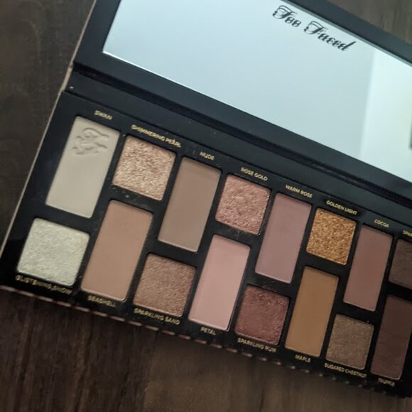 Too Faced - Born This Way The Natural Nudes Eye Shadow Palette - 16-pan - Picture 9 of 15